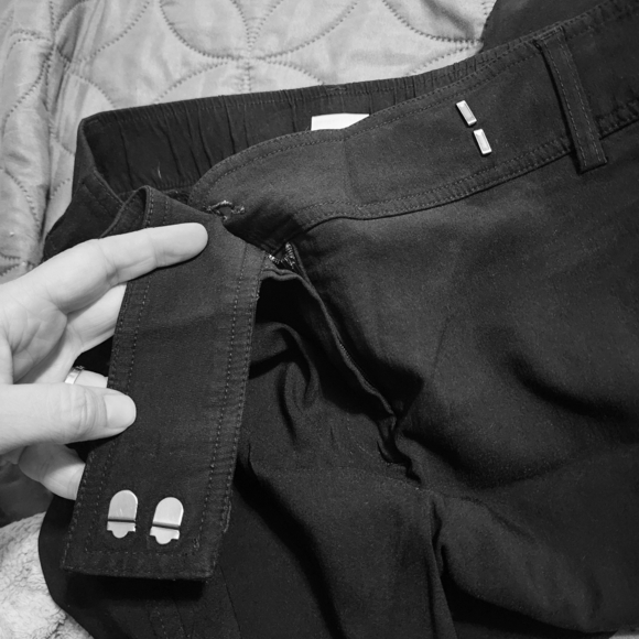 Motherhood Maternity Black Flare Leg Pants Women's Small S Stretch Back EUC - Picture 3 of 6